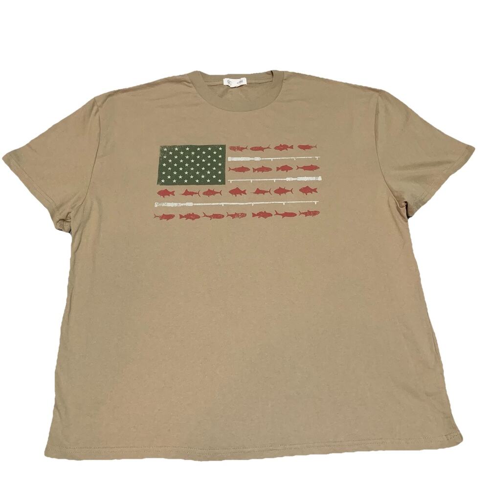 Fishing American Flag T-Shirt Fish Graphic Patriotic Tan Men’s XXL Clover + Pine